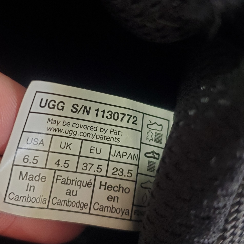 UGG Highland Hi - Picture 6 of 7